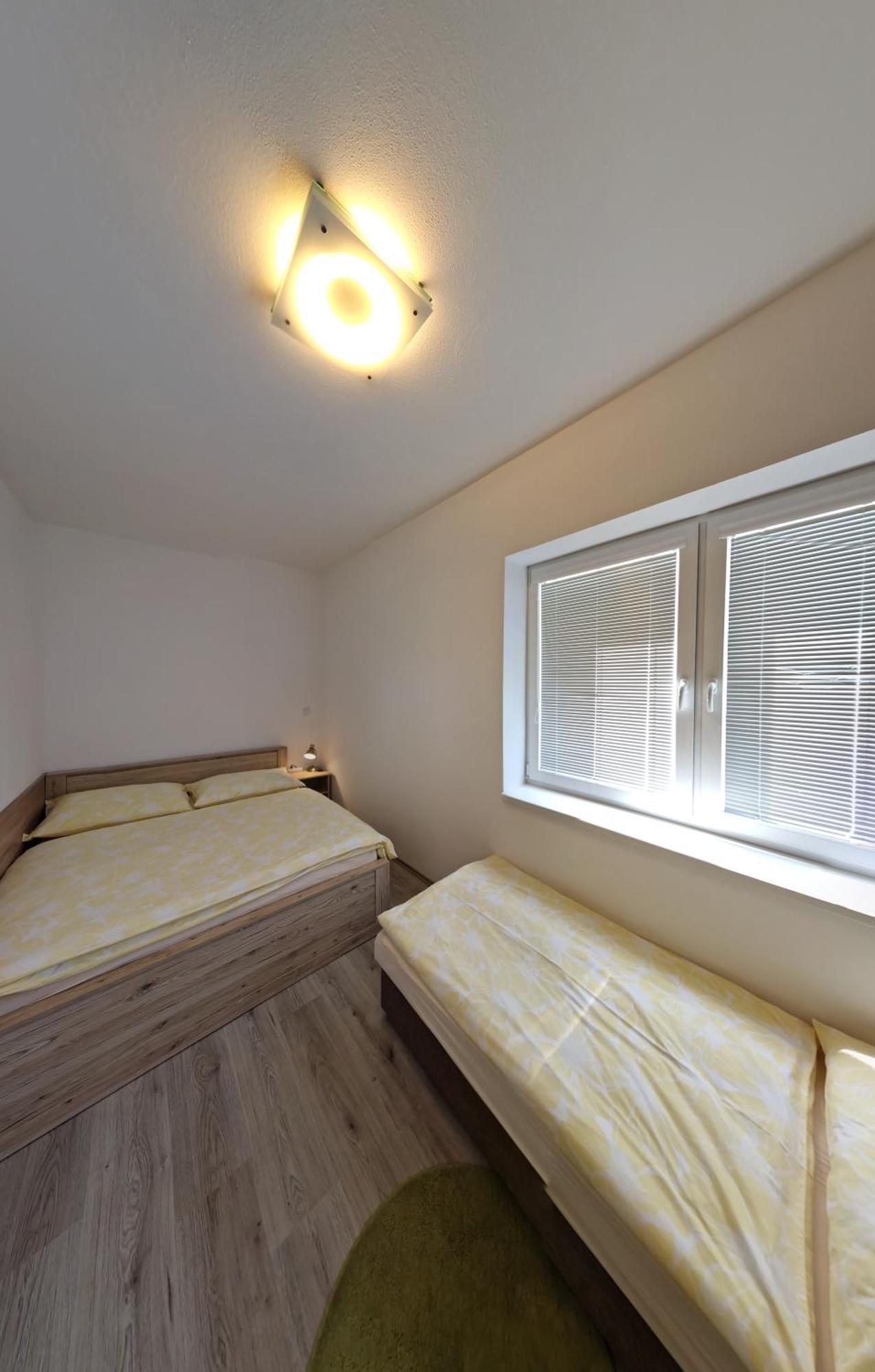 Apartman 10 Тршебонь Экстерьер фото